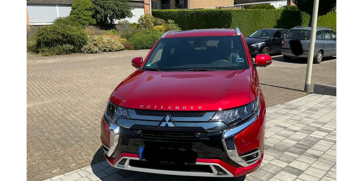 Mitsubishi Outlander 39.900 km 22.000 &euro; Übach-Palenberg 52531