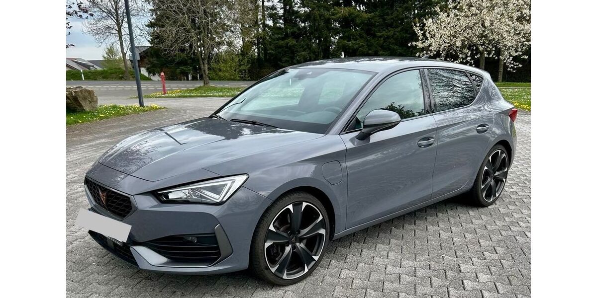 Cupra Leon 61.000 km 19.800 &euro; Aachen 52066