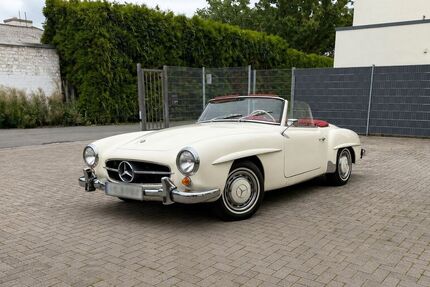 Mercedes-Benz 190 8.062 km 56.700 &euro; Aachen 52068