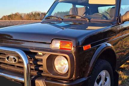 Lada Urban 29.000 km 14.500 &euro; Aachen, Stadt 52062