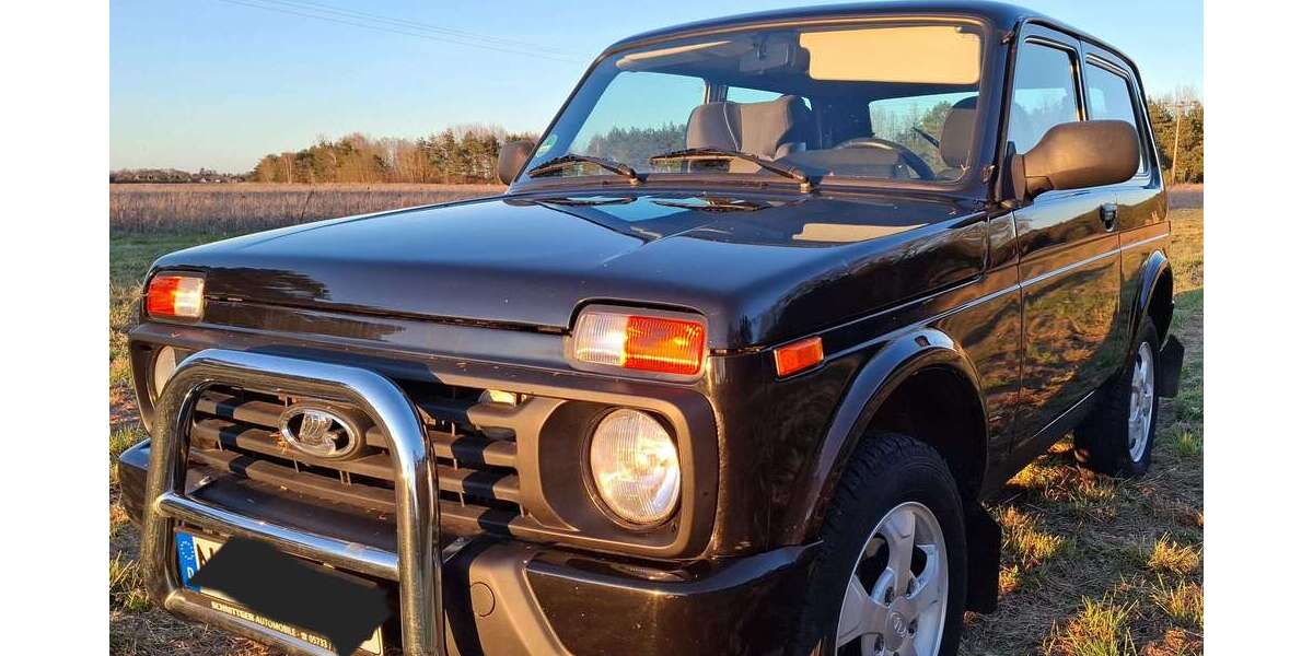 Lada Urban 29.000 km 14.500 &euro; Aachen, Stadt 52062