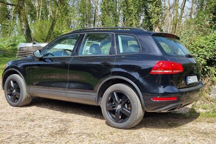 VW Touareg 124.999 km 18.900 &euro; Aachen 52074