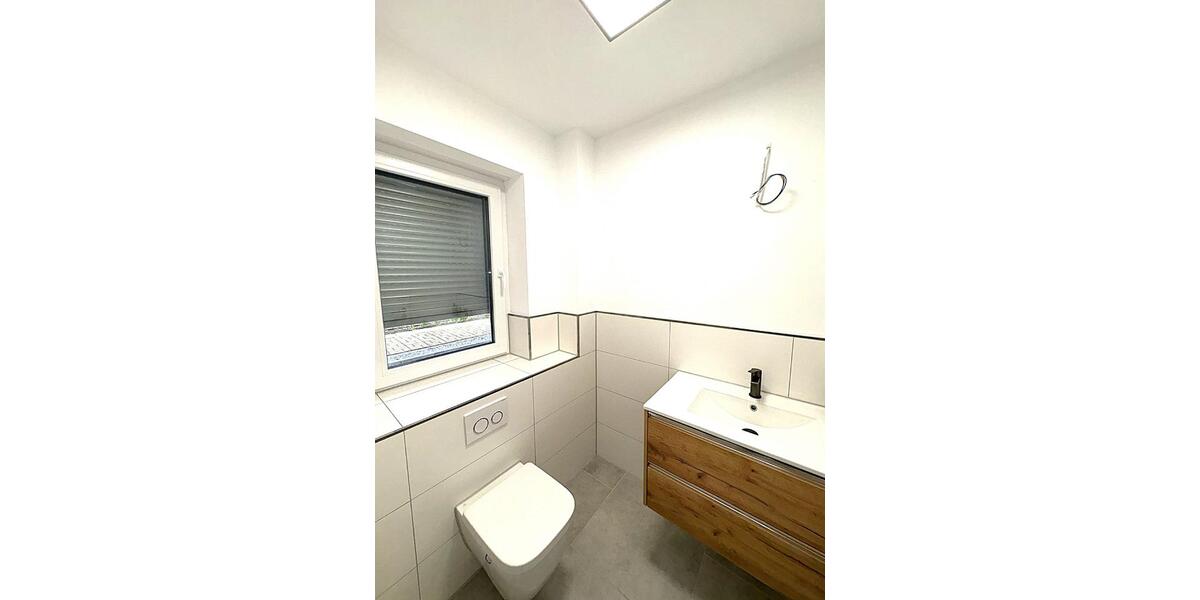 Doppelhaushälfte Herzogenrath - 5 Zimmer, 150 m&sup2;, 1.700&euro; | Angebot:25976833