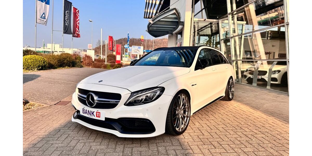 Mercedes-Benz C 63 AMG 77.455 km 42.900 &euro; Hückelhoven 41836