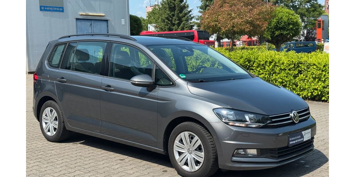 VW Touran 136.311 km 16.500 &euro; Alsdorf 52477