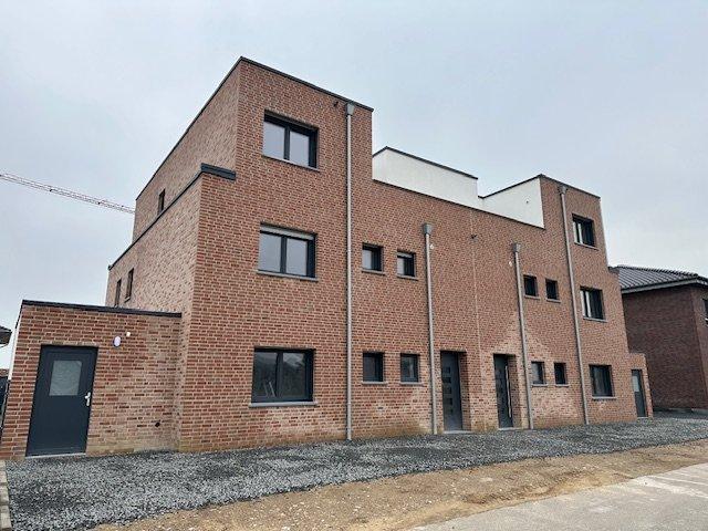 Etagenwohnung Gangelt - 5 Zimmer, 135 m&sup2;, 1.195&euro; | Angebot:26397810