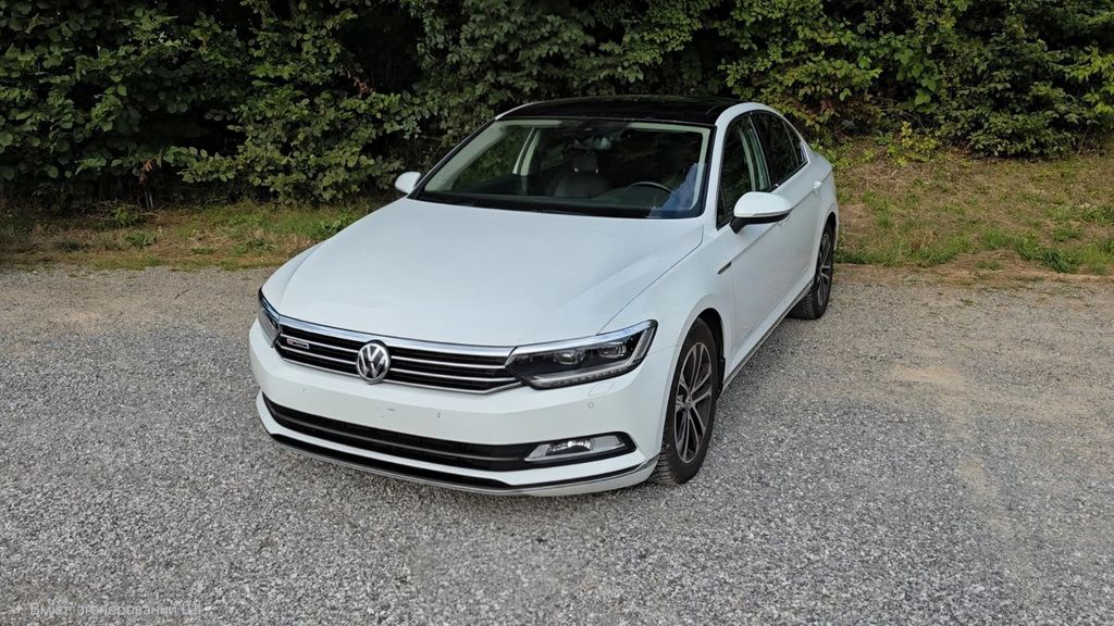 VW Passat 125.000 km 20.555 &euro; Merzenich 52399