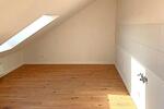 Dachgeschoßwohnung Düren - 3 Zimmer, 75 m&sup2;, 749&euro; | Angebot:25308637