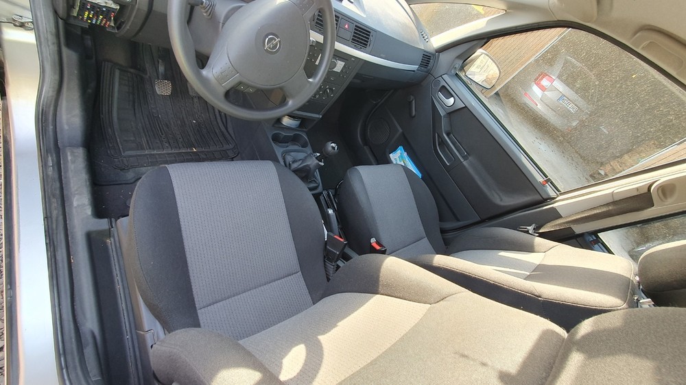 Opel Meriva 70.500 km 2.700 &euro; Heinsberg 52525