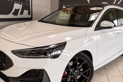 Ford Focus 50.000 km 31.499 &euro; Jülich 52428