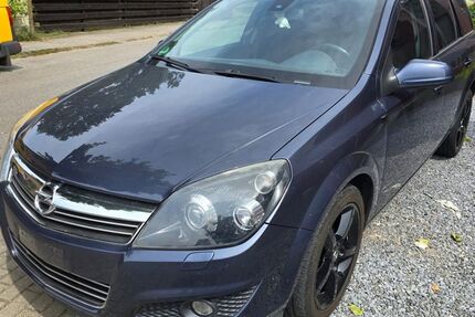 Opel Astra 133.628 km 4.199 &euro; Baesweiler 52499