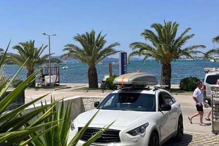 INFINITI QX70 142.000 km 10.500 &euro; Aachen 52078