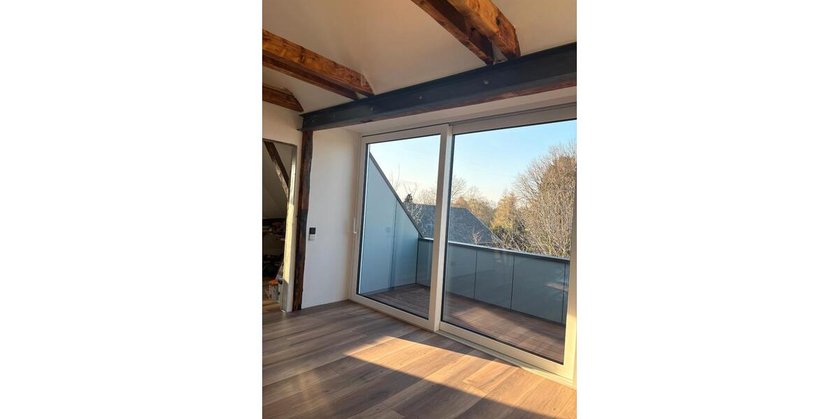 Dachgeschoßwohnung Baesweiler - 3 Zimmer, 85 m&sup2;, 1.200&euro; | Angebot:26627126