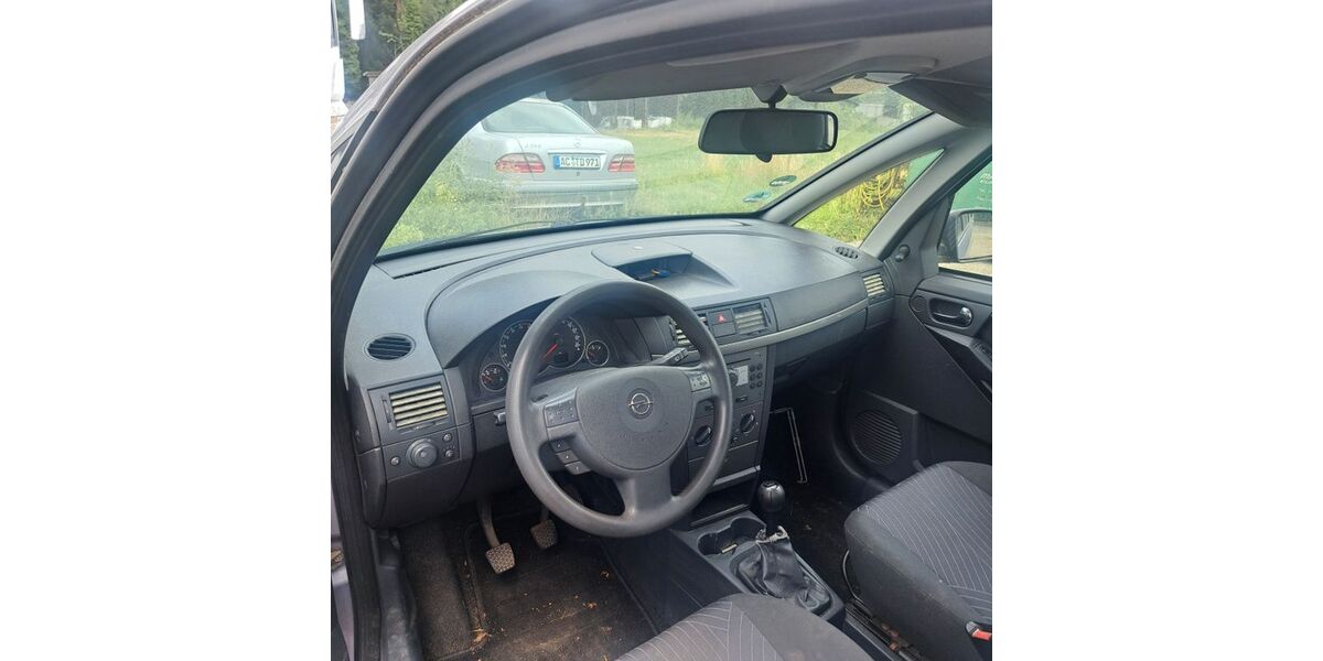 Opel Meriva 199.000 km 750 &euro; Herzogenrath 52134