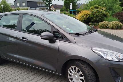 Ford Fiesta 99.120 km 6.350 &euro; Roetgen 52159