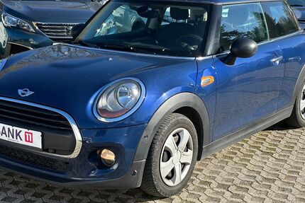 Mini ONE 130.498 km 7.000 &euro; Würselen 52146
