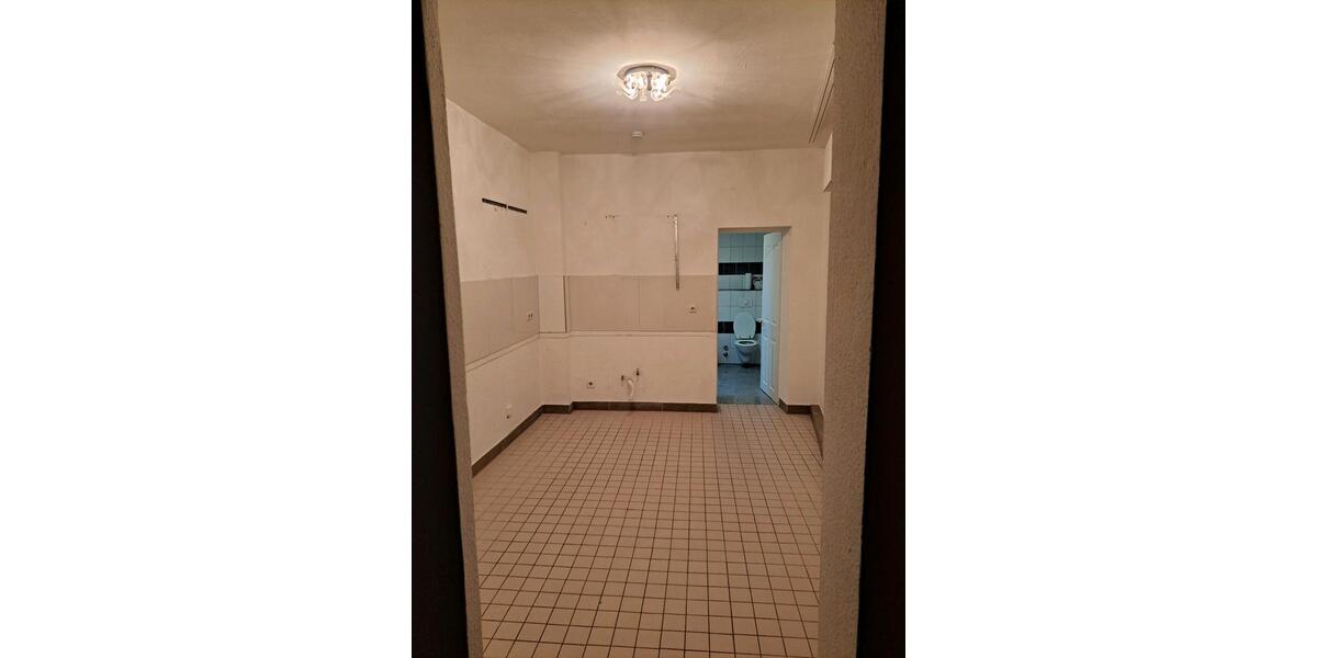 Reihenhaus Alsdorf - 7 Zimmer, 136 m&sup2;, 160.000&euro; | Angebot:26994680