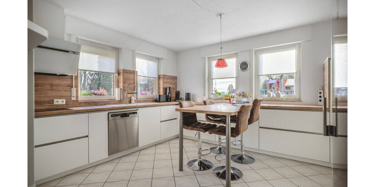 Einfamilienhaus Aachen Aachen-Mitte - 8 Zimmer, 255 m&sup2;, 739.000&euro; | Angebot:26176734