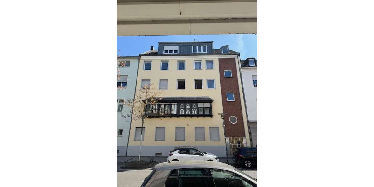 Etagenwohnung Eschweiler - 6 Zimmer, 192 m&sup2;, 1.300&euro; | Angebot:25434024