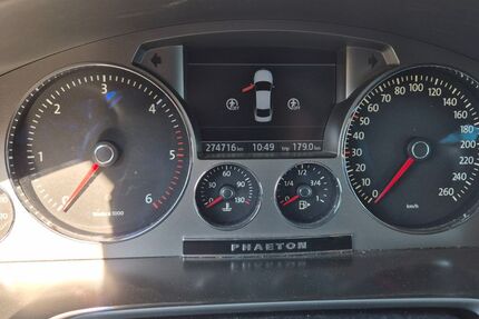 VW Phaeton 275.000 km 9.300 &euro; Monschau (Mützenich) 52156