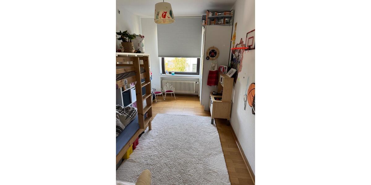 Reihenhaus Aachen Aachen-Mitte - 6 Zimmer, 172 m&sup2;, 2.500&euro; | Angebot:26696133