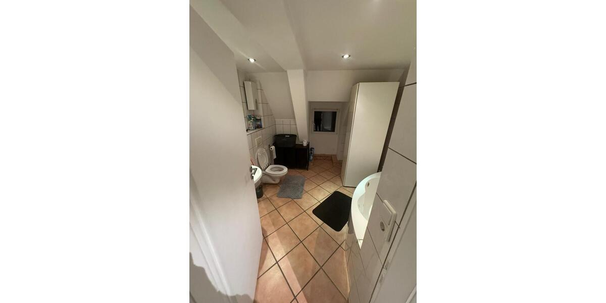 Dachgeschoßwohnung Aachen Aachen-Mitte - 6 Zimmer, 146 m&sup2;, 249.000&euro; | Angebot:25854088