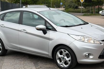 Ford Fiesta 65.604 km 7.390 &euro; Alsdorf 52477