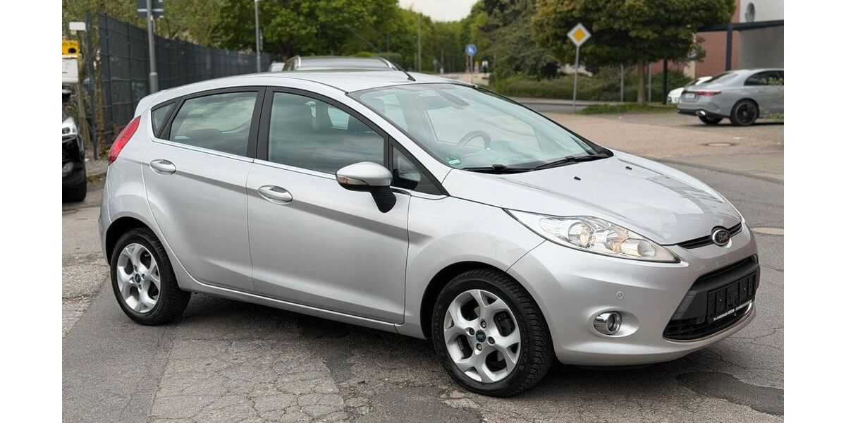 Ford Fiesta 65.604 km 7.390 &euro; Alsdorf 52477