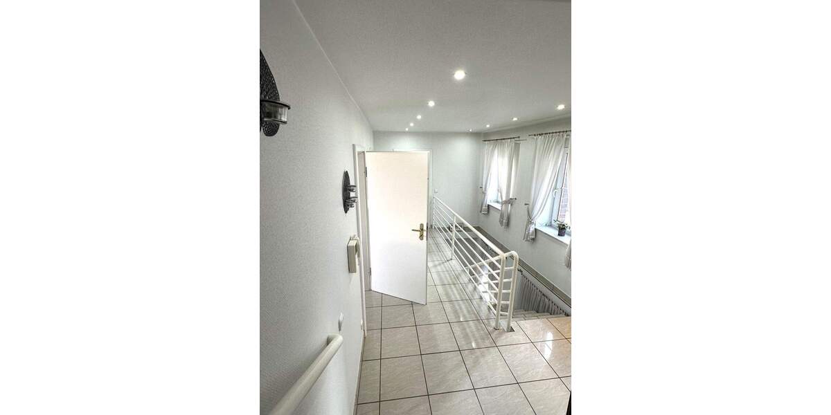 Einfamilienhaus Düren Birkesdorf - 7 Zimmer, 203 m&sup2;, 680.000&euro; | Angebot:25692151