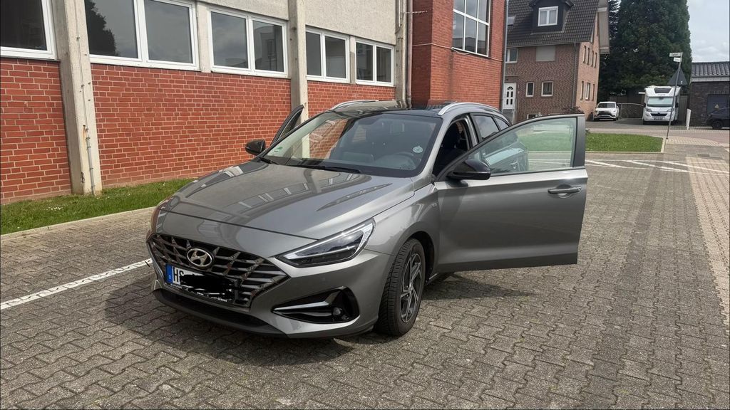 Hyundai i30 50.000 km 18.000 &euro; Hückelhoven 41836