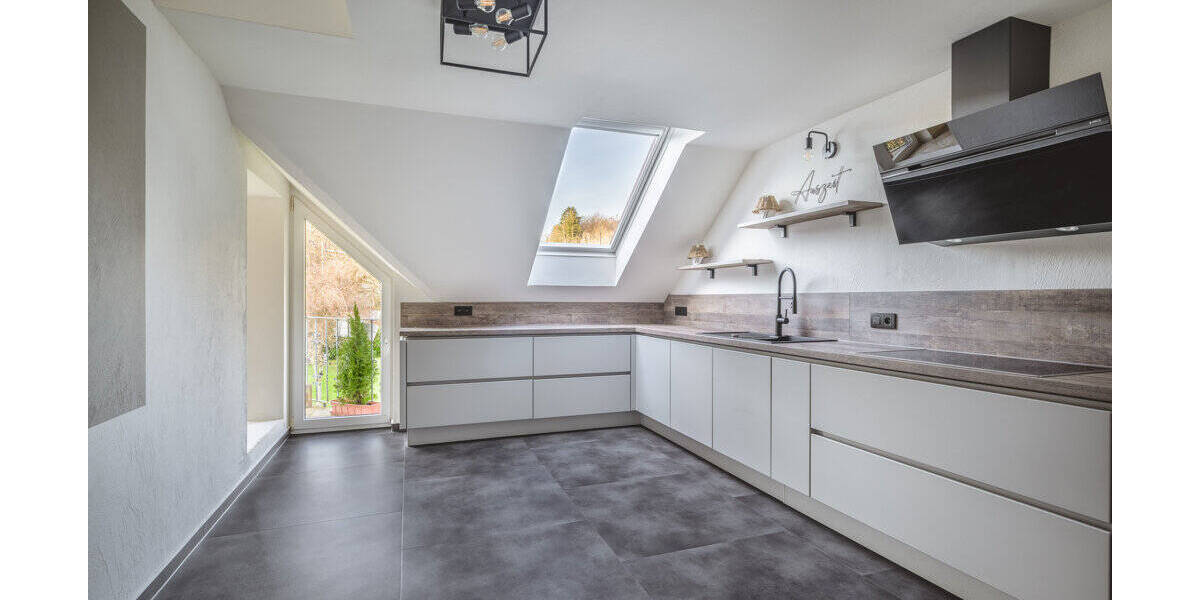 Einfamilienhaus Aachen Aachen-Mitte - 8 Zimmer, 255 m&sup2;, 739.000&euro; | Angebot:26176734