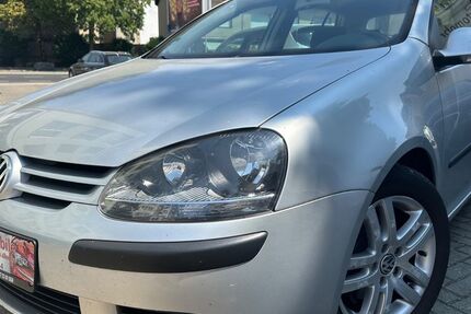 VW Golf 149.300 km 2.999 &euro; Düren 52353