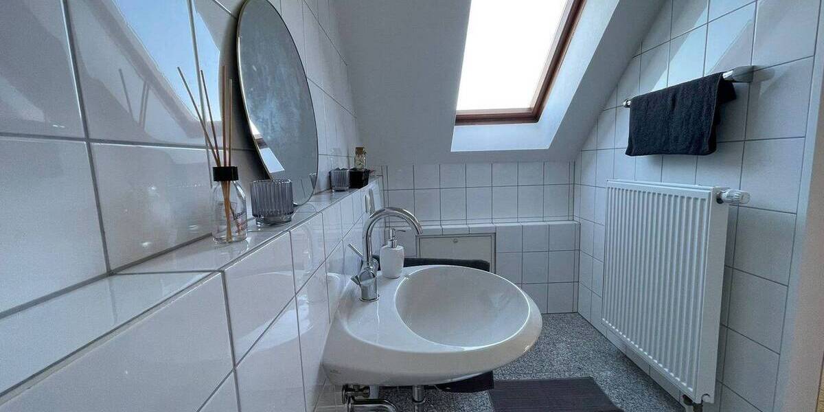 Etagenwohnung Alsdorf - 5 Zimmer, 123 m&sup2;, 275.000&euro; | Angebot:26036837