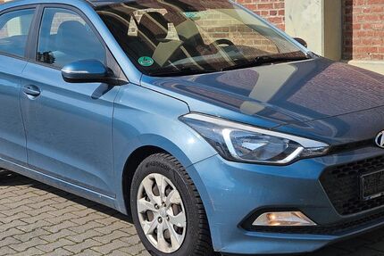 Hyundai i20 351.000 km 3.299 &euro; düren 52349