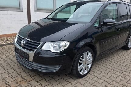 VW Touran 203.000 km 6.490 &euro; Eschweiler 52249