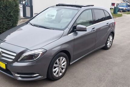 Mercedes-Benz B 180 140.000 km 9.600 &euro; Eschweiler 52249