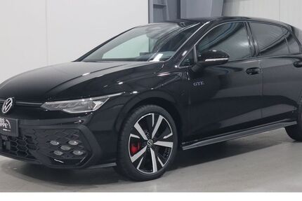 VW Golf 4.444 km 44.420 &euro; Aachen 52078