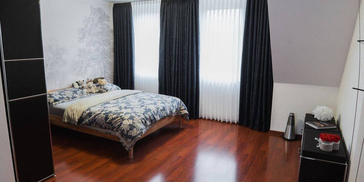 Einfamilienhaus Herzogenrath Merkstein - 6 Zimmer, 250 m&sup2;, 875.000&euro; | Angebot:26204074