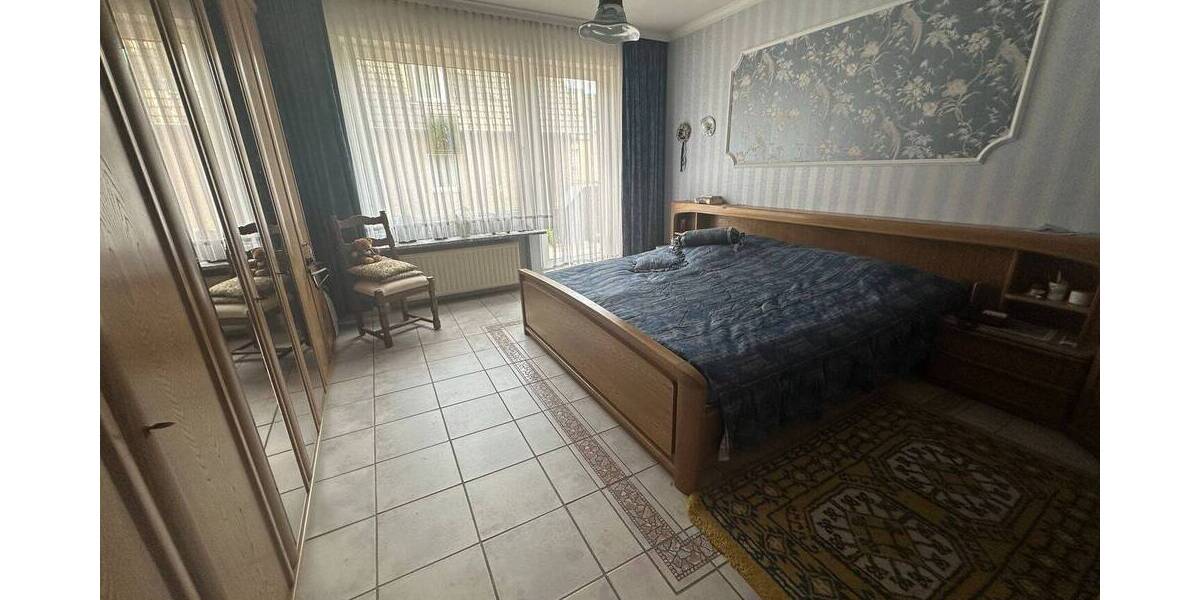 Mehrfamilienhaus, Wohnhaus Geilenkirchen - 6 Zimmer, 159 m&sup2;, 298.000&euro; | Angebot:25777058