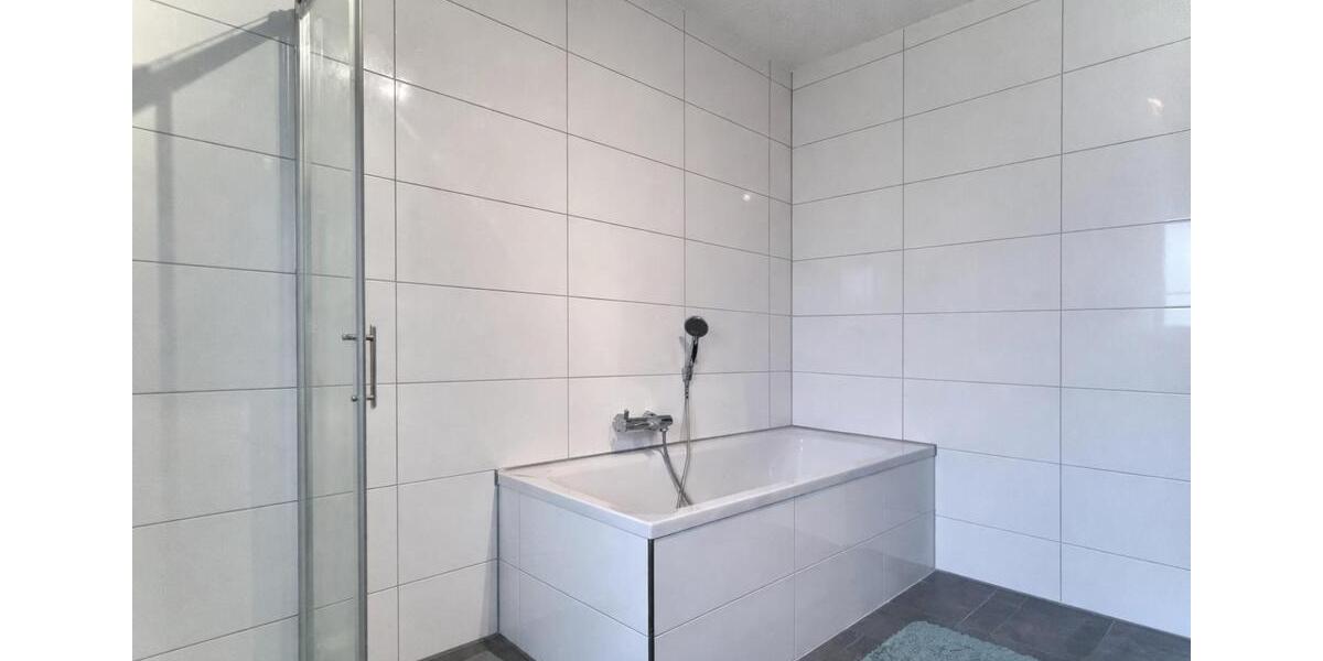 Etagenwohnung Erkelenz - 3 Zimmer, 117 m&sup2;, 1.665&euro; | Angebot:25646304