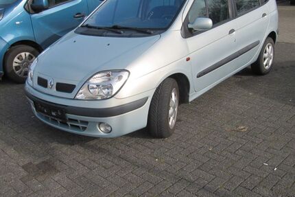 Renault Scenic 144.000 km 2.299 &euro; Düren 52353