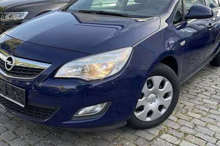 Opel Astra 72.149 km 5.500 &euro; Eschweiler 52249