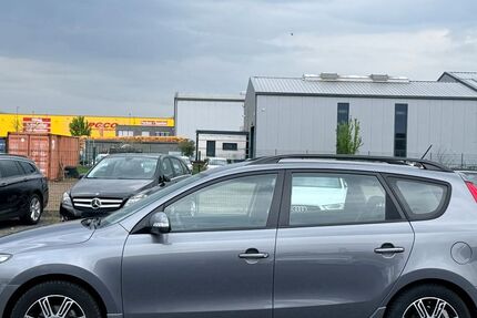 Hyundai i30 61.000 km 4.650 &euro; Düren 52351