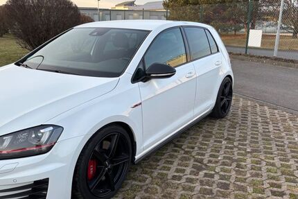 VW Golf 166.000 km 13.000 &euro; Vettweiß 52391