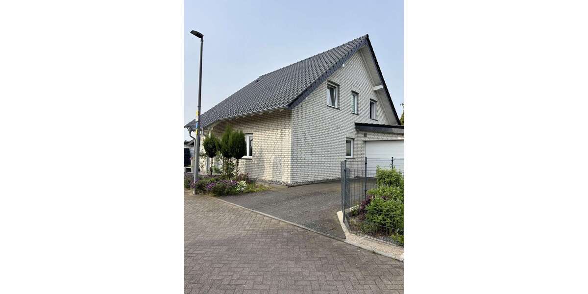 Einfamilienhaus Niederzier - 6 Zimmer, 141 m&sup2;, 695.000&euro; | Angebot:26950920