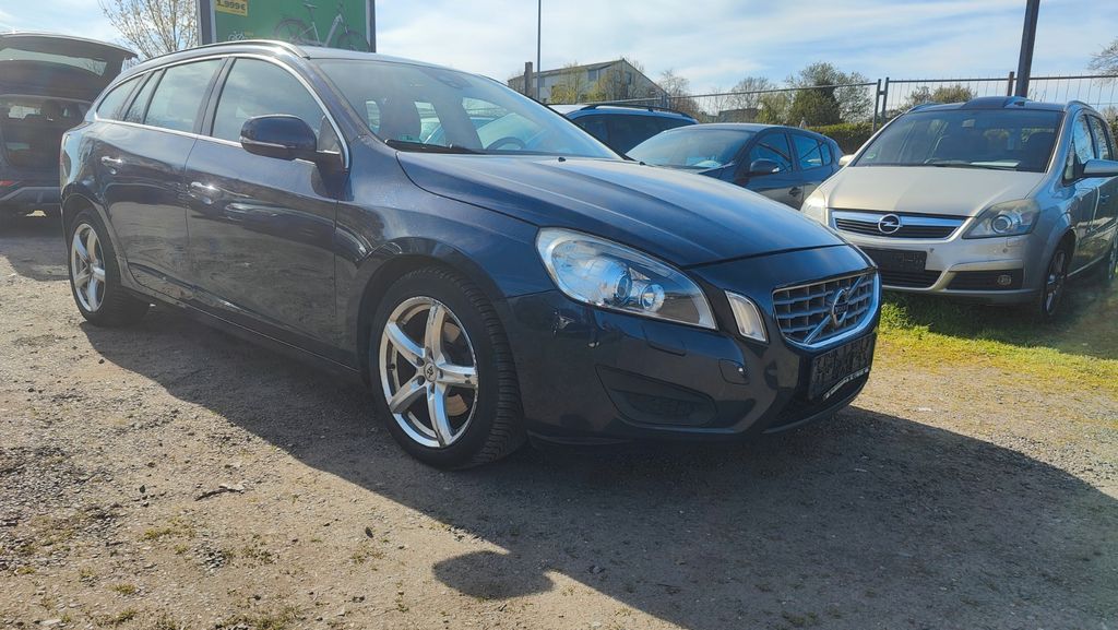 Volvo V60 217.000 km 4.490 &euro; Aachen 52070