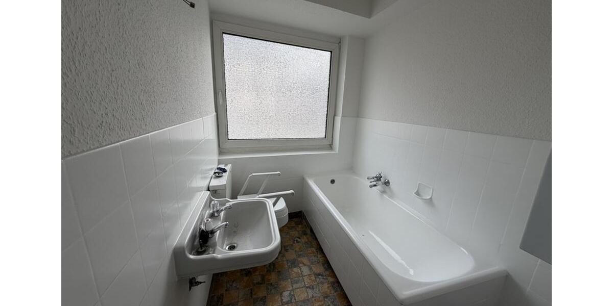 Etagenwohnung Aachen Aachen-Mitte - 2 Zimmer, 72 m&sup2;, 852&euro; | Angebot:25807082