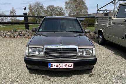 Mercedes-Benz 190 195.900 km 13.500 &euro; Kalterherberg-Monschau 52156