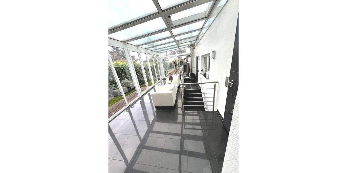 Einfamilienhaus Düren Niederau - 9 Zimmer, 300 m&sup2;, 569.000&euro; | Angebot:25740607