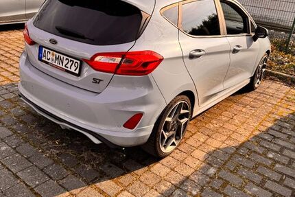 Ford Fiesta 56.000 km 13.999 &euro; Eschweiler 52249